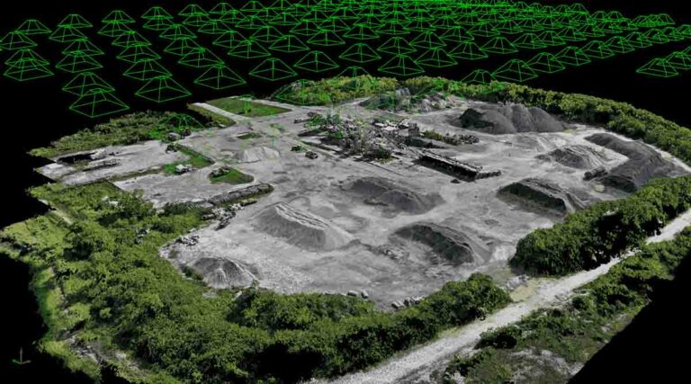 Lire la suite à propos de l’article Drones : Applications et avantages en géomatique et en topographie